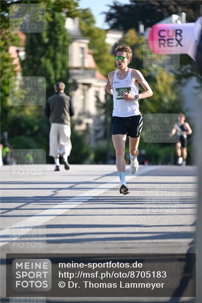 07.09.2025 - BARMER Alsterlauf Dr. Thomas Lammeyer http://msf.ph/oto/8705183 07.09.2025 09:19:28 Laufen 302 meine-sportfotos.de