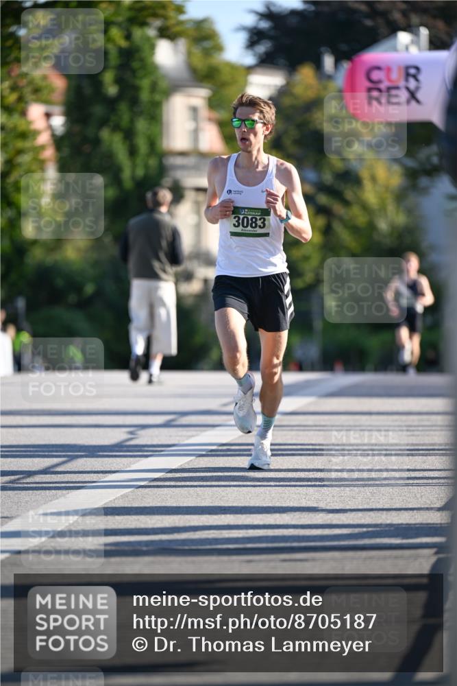 07.09.2025 - BARMER Alsterlauf Dr. Thomas Lammeyer http://msf.ph/oto/8705187 07.09.2025 09:19:28 Laufen 3083 meine-sportfotos.de