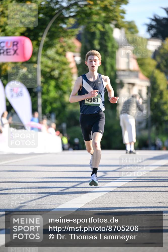 07.09.2025 - BARMER Alsterlauf Dr. Thomas Lammeyer http://msf.ph/oto/8705206 07.09.2025 09:19:35 Laufen 4961 meine-sportfotos.de