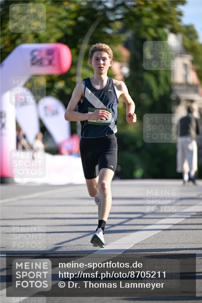 07.09.2025 - BARMER Alsterlauf Dr. Thomas Lammeyer http://msf.ph/oto/8705211 07.09.2025 09:19:36 Laufen 36 meine-sportfotos.de