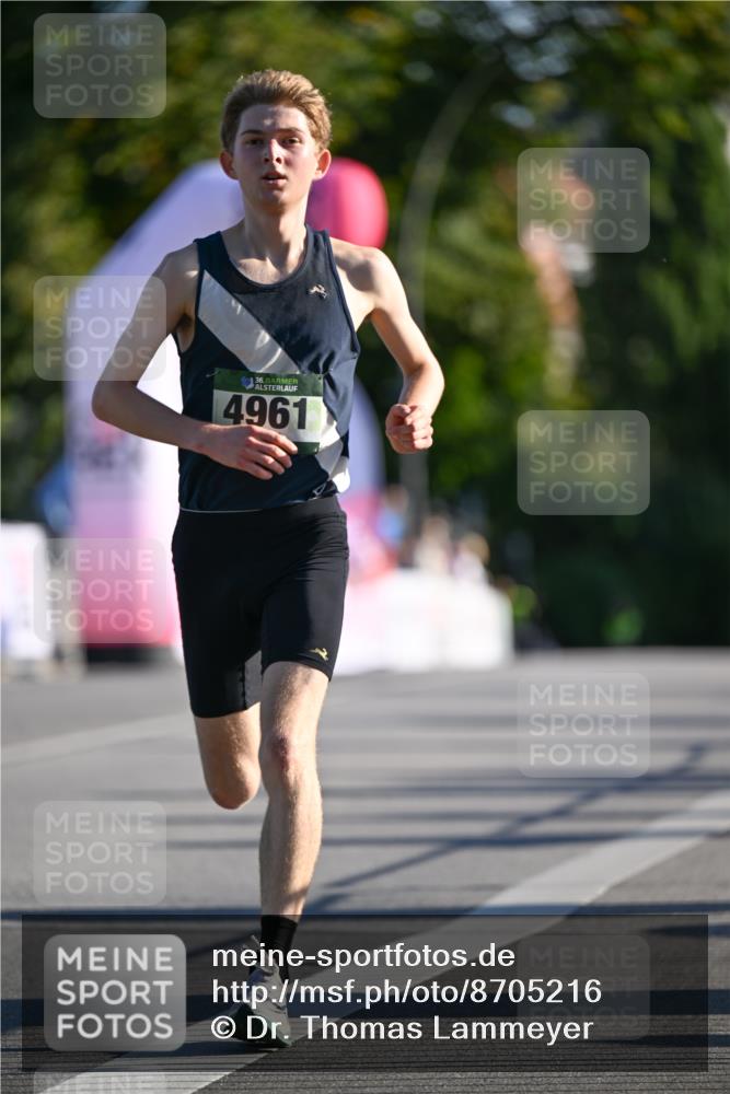 07.09.2025 - BARMER Alsterlauf Dr. Thomas Lammeyer http://msf.ph/oto/8705216 07.09.2025 09:19:37 Laufen 10136, 4961 meine-sportfotos.de