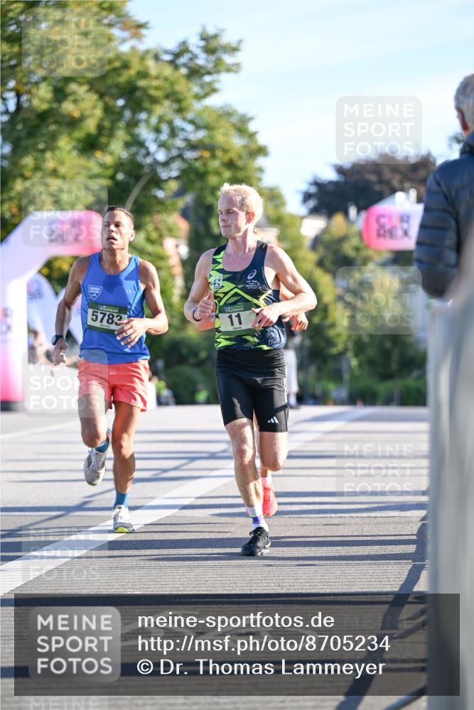 07.09.2025 - BARMER Alsterlauf Dr. Thomas Lammeyer http://msf.ph/oto/8705234 07.09.2025 09:19:41 Laufen 5783, 11 meine-sportfotos.de