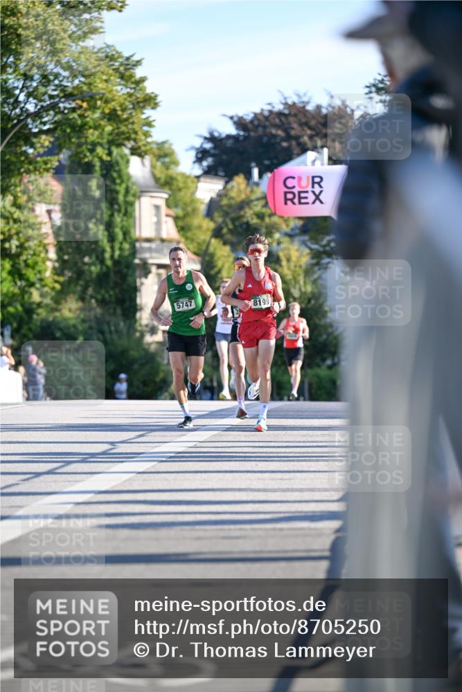 07.09.2025 - BARMER Alsterlauf Dr. Thomas Lammeyer http://msf.ph/oto/8705250 07.09.2025 09:20:01 Laufen 5747, 8199 meine-sportfotos.de