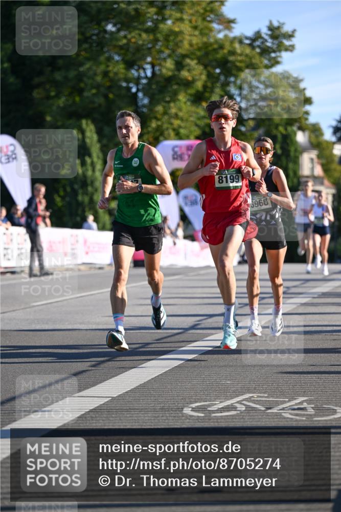 07.09.2025 - BARMER Alsterlauf Dr. Thomas Lammeyer http://msf.ph/oto/8705274 07.09.2025 09:20:04 Laufen 8199, 3966 meine-sportfotos.de