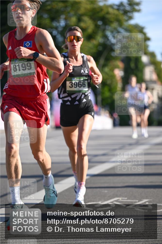 07.09.2025 - BARMER Alsterlauf Dr. Thomas Lammeyer http://msf.ph/oto/8705279 07.09.2025 09:20:05 Laufen 136, 8199, 3966 meine-sportfotos.de