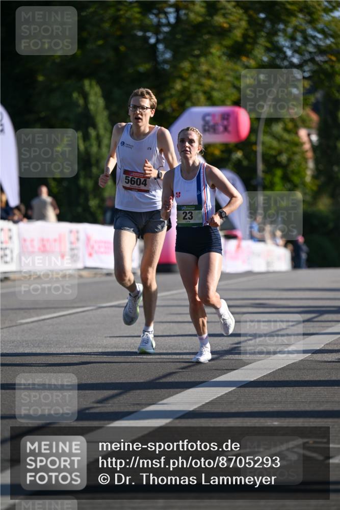 07.09.2025 - BARMER Alsterlauf Dr. Thomas Lammeyer http://msf.ph/oto/8705293 07.09.2025 09:20:08 Laufen 5604, 23 meine-sportfotos.de
