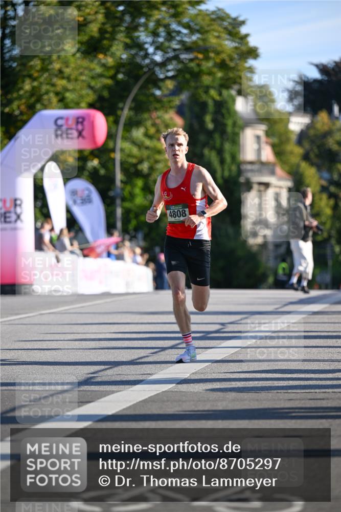 07.09.2025 - BARMER Alsterlauf Dr. Thomas Lammeyer http://msf.ph/oto/8705297 07.09.2025 09:20:09 Laufen 4808, 54 meine-sportfotos.de