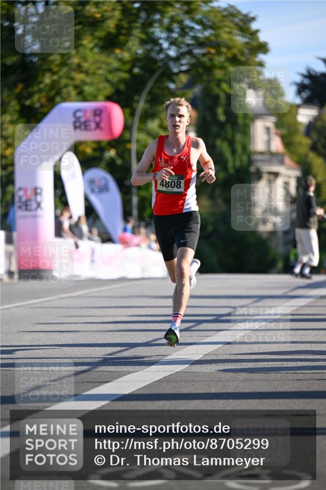 07.09.2025 - BARMER Alsterlauf Dr. Thomas Lammeyer http://msf.ph/oto/8705299 07.09.2025 09:20:09 Laufen 4808 meine-sportfotos.de