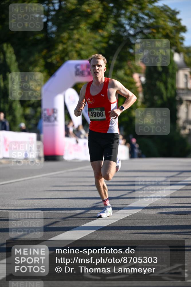 07.09.2025 - BARMER Alsterlauf Dr. Thomas Lammeyer http://msf.ph/oto/8705303 07.09.2025 09:20:10 Laufen 4808 meine-sportfotos.de