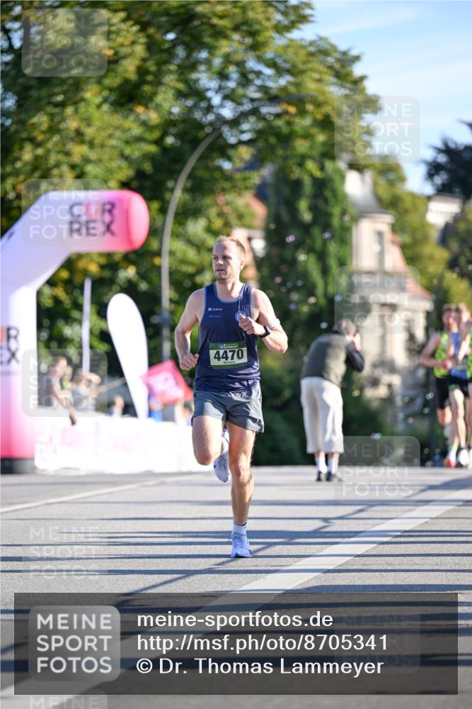 07.09.2025 - BARMER Alsterlauf Dr. Thomas Lammeyer http://msf.ph/oto/8705341 07.09.2025 09:20:25 Laufen 4470 meine-sportfotos.de