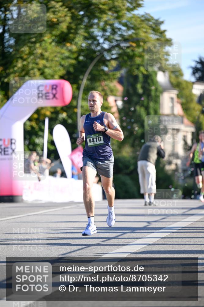 07.09.2025 - BARMER Alsterlauf Dr. Thomas Lammeyer http://msf.ph/oto/8705342 07.09.2025 09:20:25 Laufen 4470 meine-sportfotos.de