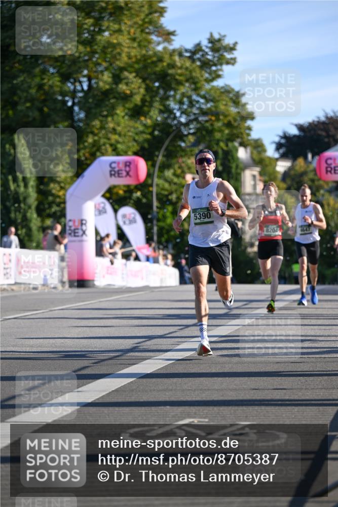 07.09.2025 - BARMER Alsterlauf Dr. Thomas Lammeyer http://msf.ph/oto/8705387 07.09.2025 09:20:33 Laufen 7510, 5390, 8204, 1647 meine-sportfotos.de
