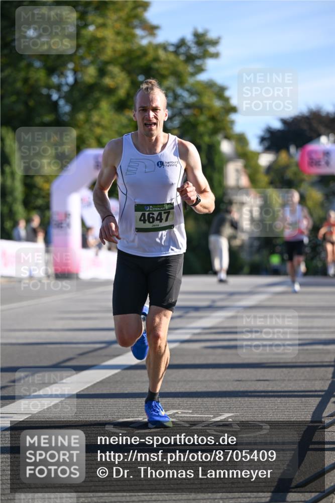 07.09.2025 - BARMER Alsterlauf Dr. Thomas Lammeyer http://msf.ph/oto/8705409 07.09.2025 09:20:37 Laufen 4647 meine-sportfotos.de
