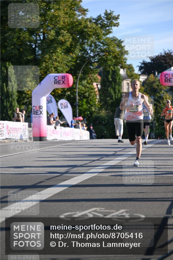 07.09.2025 - BARMER Alsterlauf Dr. Thomas Lammeyer http://msf.ph/oto/8705416 07.09.2025 09:20:39 Laufen 955, 892, 8012, 54 meine-sportfotos.de