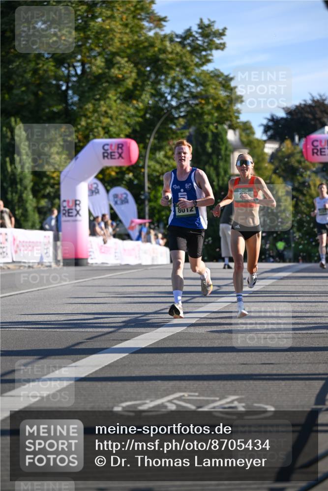 07.09.2025 - BARMER Alsterlauf Dr. Thomas Lammeyer http://msf.ph/oto/8705434 07.09.2025 09:20:42 Laufen 8012 meine-sportfotos.de