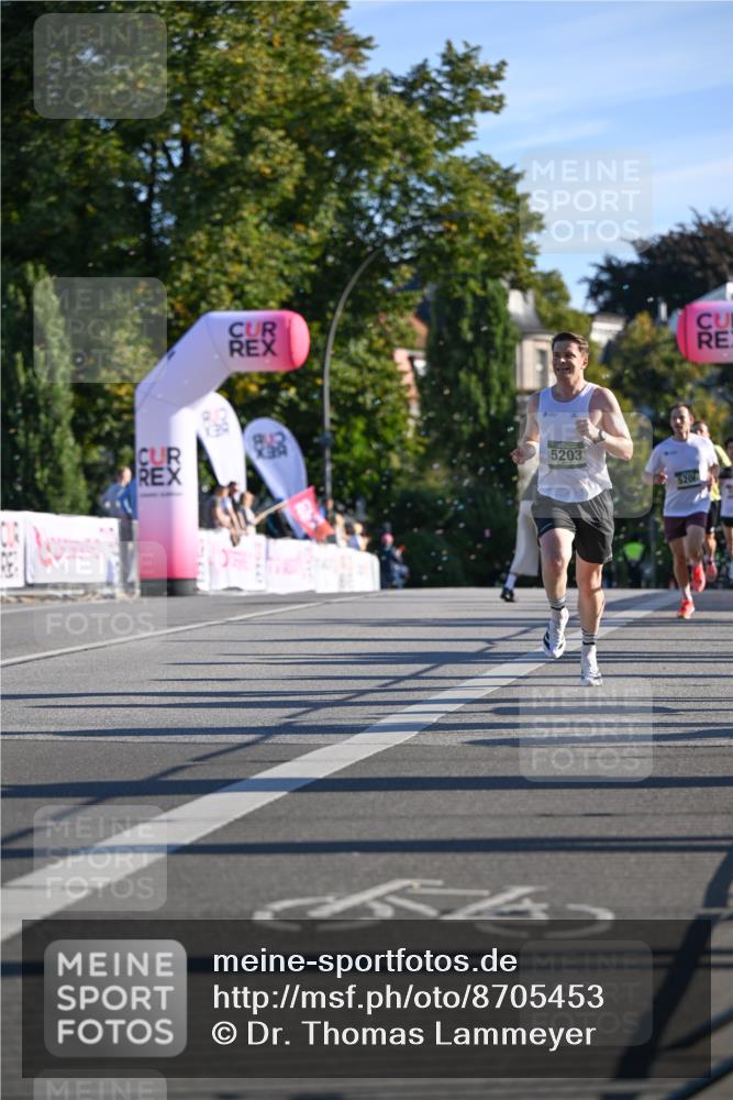 07.09.2025 - BARMER Alsterlauf Dr. Thomas Lammeyer http://msf.ph/oto/8705453 07.09.2025 09:20:46 Laufen 5203, 5206 meine-sportfotos.de