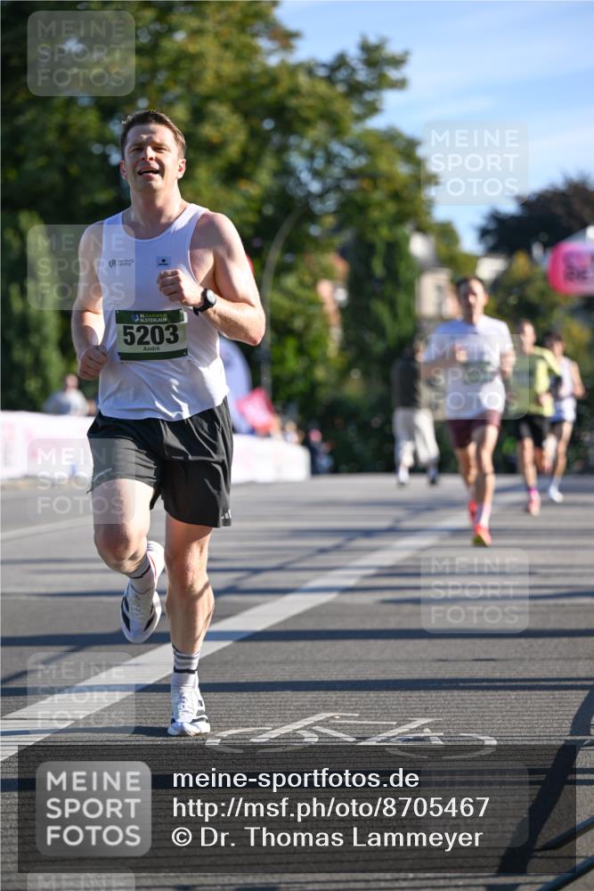 07.09.2025 - BARMER Alsterlauf Dr. Thomas Lammeyer http://msf.ph/oto/8705467 07.09.2025 09:20:48 Laufen 36, 5203 meine-sportfotos.de