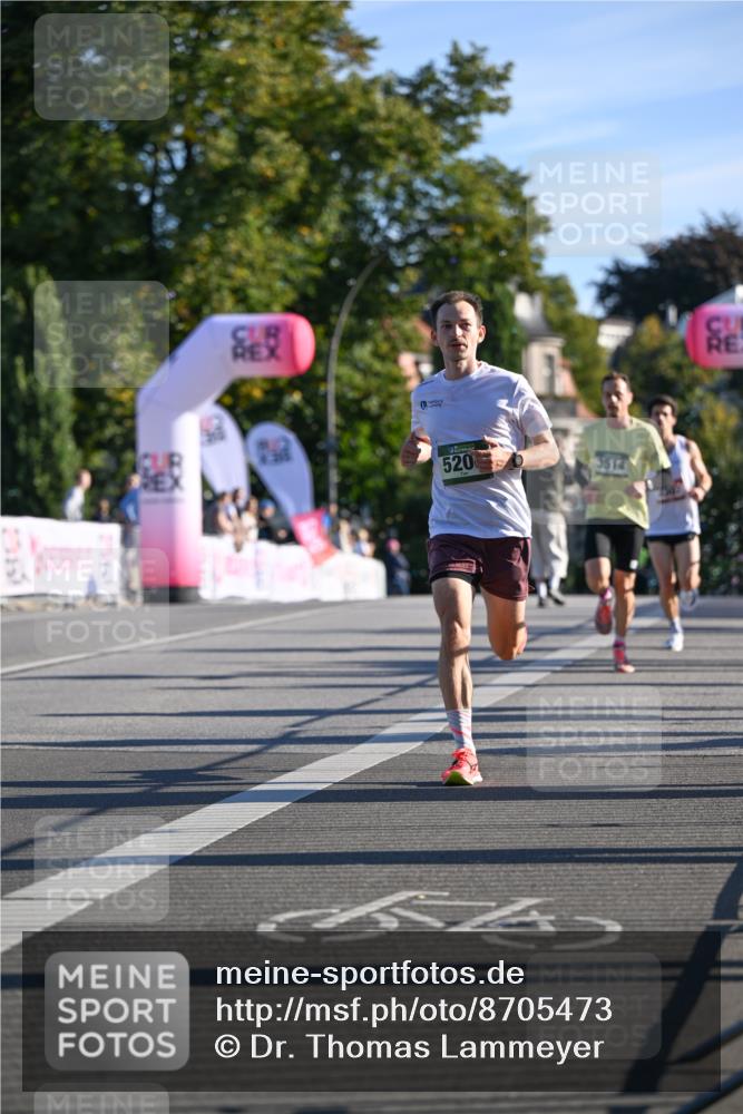 07.09.2025 - BARMER Alsterlauf Dr. Thomas Lammeyer http://msf.ph/oto/8705473 07.09.2025 09:20:49 Laufen 520, 3514 meine-sportfotos.de