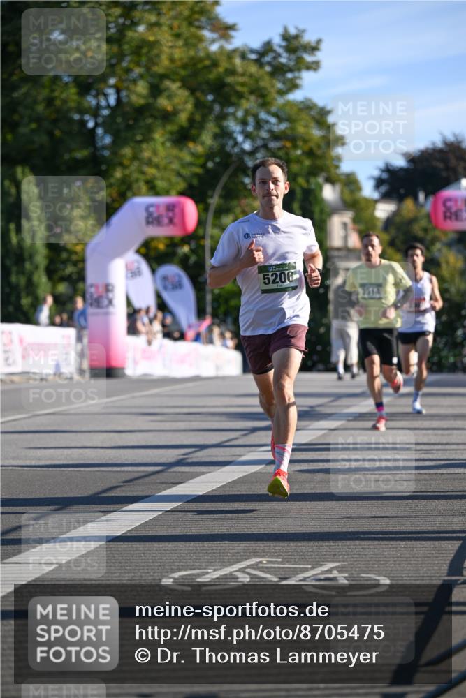 07.09.2025 - BARMER Alsterlauf Dr. Thomas Lammeyer http://msf.ph/oto/8705475 07.09.2025 09:20:49 Laufen 5206, 3814 meine-sportfotos.de