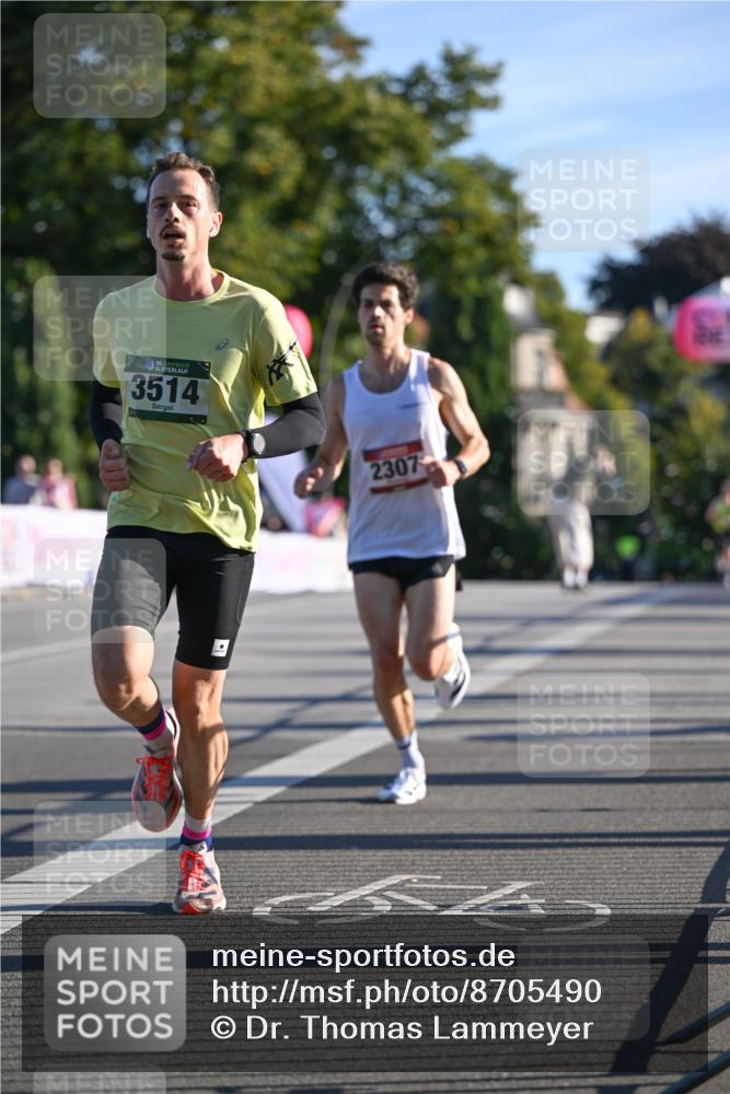 07.09.2025 - BARMER Alsterlauf Dr. Thomas Lammeyer http://msf.ph/oto/8705490 07.09.2025 09:20:52 Laufen 136, 3514, 2307 meine-sportfotos.de