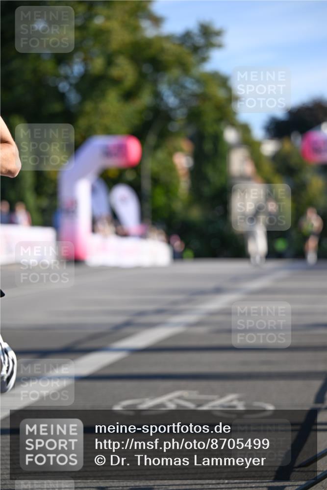 07.09.2025 - BARMER Alsterlauf Dr. Thomas Lammeyer http://msf.ph/oto/8705499 07.09.2025 09:20:53 Laufen  meine-sportfotos.de