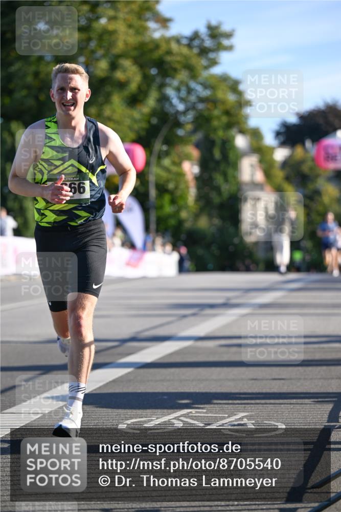 07.09.2025 - BARMER Alsterlauf Dr. Thomas Lammeyer http://msf.ph/oto/8705540 07.09.2025 09:21:03 Laufen 66 meine-sportfotos.de