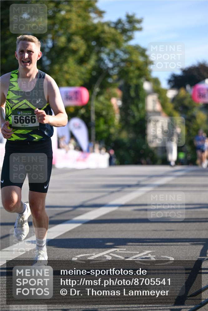 07.09.2025 - BARMER Alsterlauf Dr. Thomas Lammeyer http://msf.ph/oto/8705541 07.09.2025 09:21:03 Laufen 36, 5666 meine-sportfotos.de