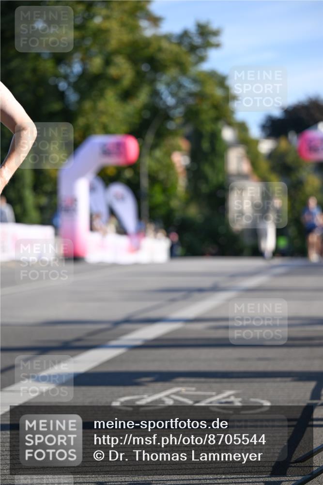 07.09.2025 - BARMER Alsterlauf Dr. Thomas Lammeyer http://msf.ph/oto/8705544 07.09.2025 09:21:03 Laufen  meine-sportfotos.de