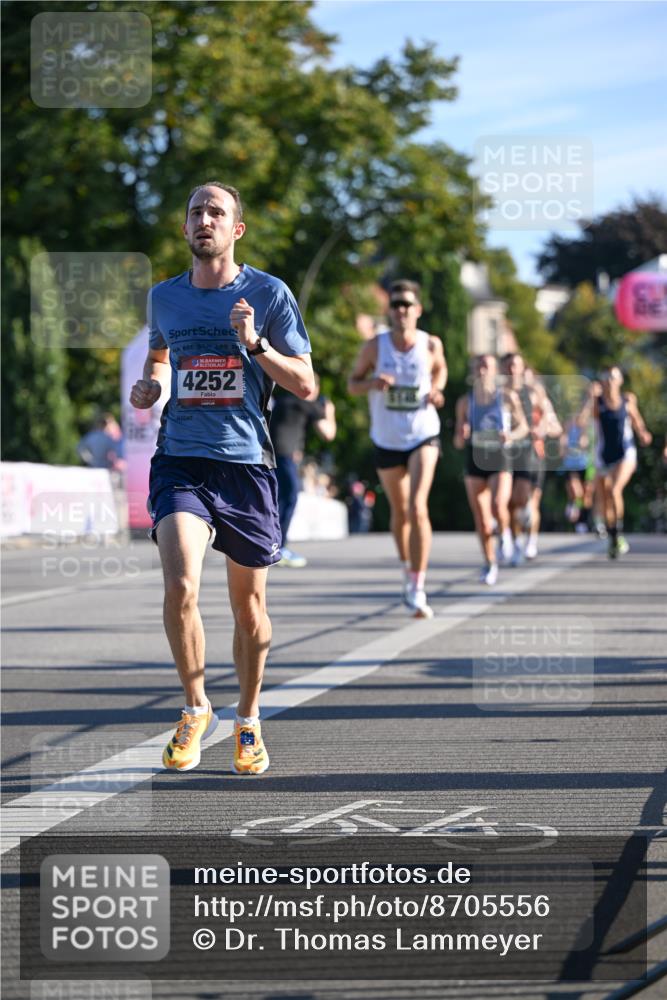 07.09.2025 - BARMER Alsterlauf Dr. Thomas Lammeyer http://msf.ph/oto/8705556 07.09.2025 09:21:11 Laufen 35, 4252 meine-sportfotos.de