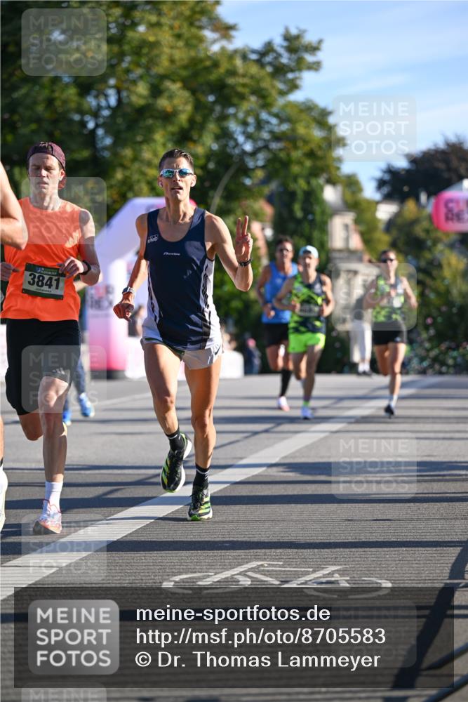 07.09.2025 - BARMER Alsterlauf Dr. Thomas Lammeyer http://msf.ph/oto/8705583 07.09.2025 09:21:15 Laufen 3841 meine-sportfotos.de