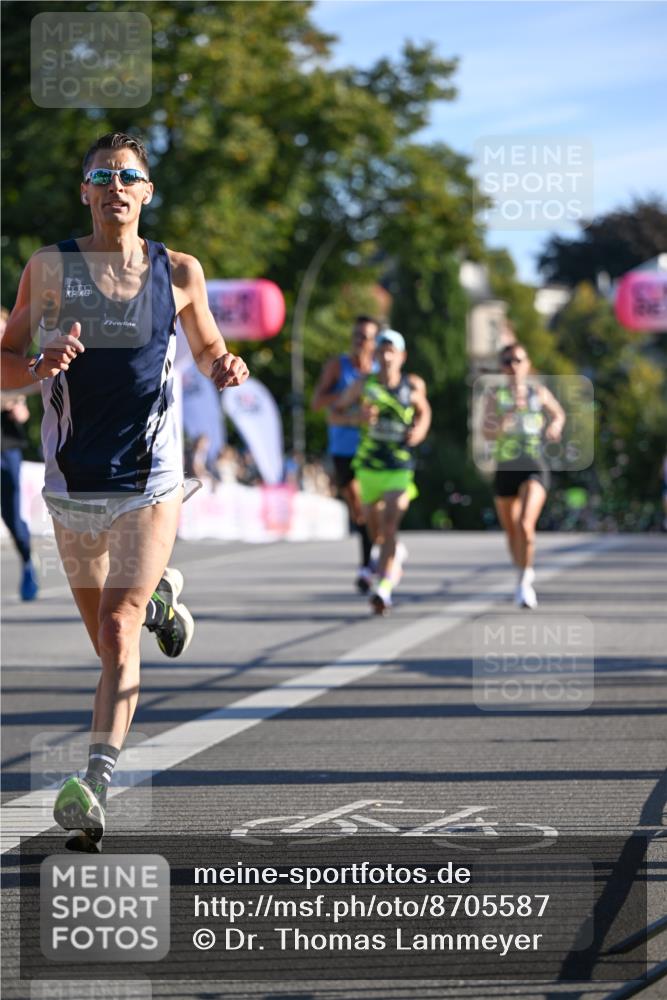 07.09.2025 - BARMER Alsterlauf Dr. Thomas Lammeyer http://msf.ph/oto/8705587 07.09.2025 09:21:15 Laufen  meine-sportfotos.de