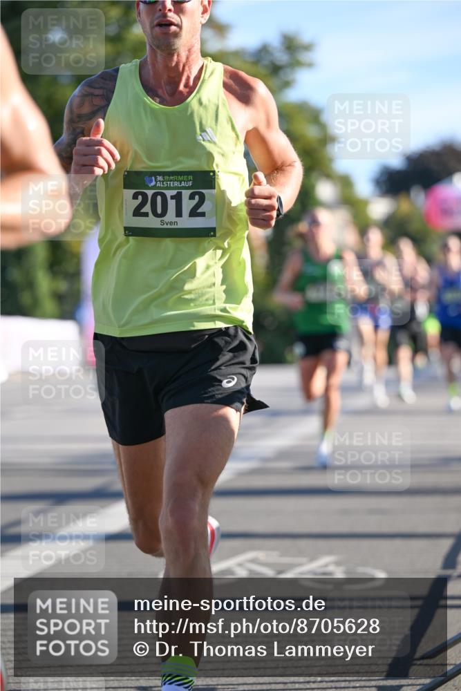 07.09.2025 - BARMER Alsterlauf Dr. Thomas Lammeyer http://msf.ph/oto/8705628 07.09.2025 09:21:26 Laufen 36, 2012, 44 meine-sportfotos.de