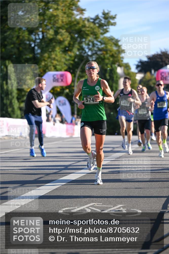 07.09.2025 - BARMER Alsterlauf Dr. Thomas Lammeyer http://msf.ph/oto/8705632 07.09.2025 09:21:27 Laufen 574, 5417, 136, 4, 4853, 34 meine-sportfotos.de