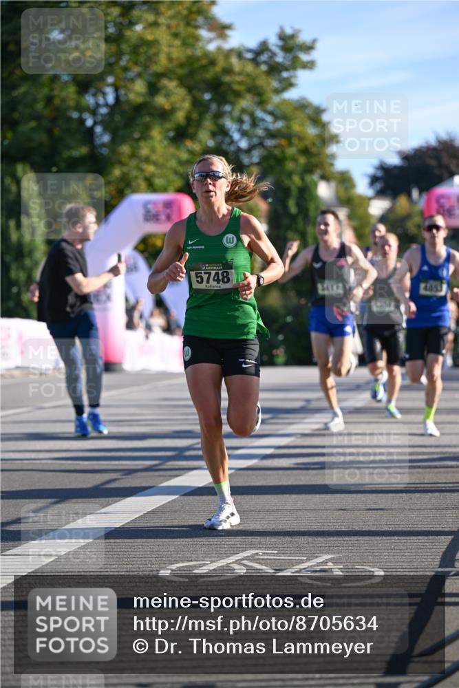 07.09.2025 - BARMER Alsterlauf Dr. Thomas Lammeyer http://msf.ph/oto/8705634 07.09.2025 09:21:27 Laufen 5748, 5417, 4853 meine-sportfotos.de