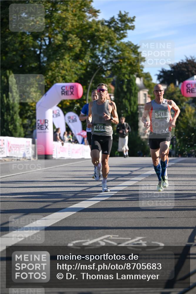 07.09.2025 - BARMER Alsterlauf Dr. Thomas Lammeyer http://msf.ph/oto/8705683 07.09.2025 09:21:35 Laufen 3418, 4614, 7340, 54 meine-sportfotos.de