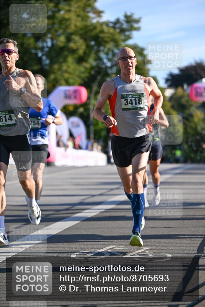 07.09.2025 - BARMER Alsterlauf Dr. Thomas Lammeyer http://msf.ph/oto/8705693 07.09.2025 09:21:36 Laufen 614, 754, 3418 meine-sportfotos.de