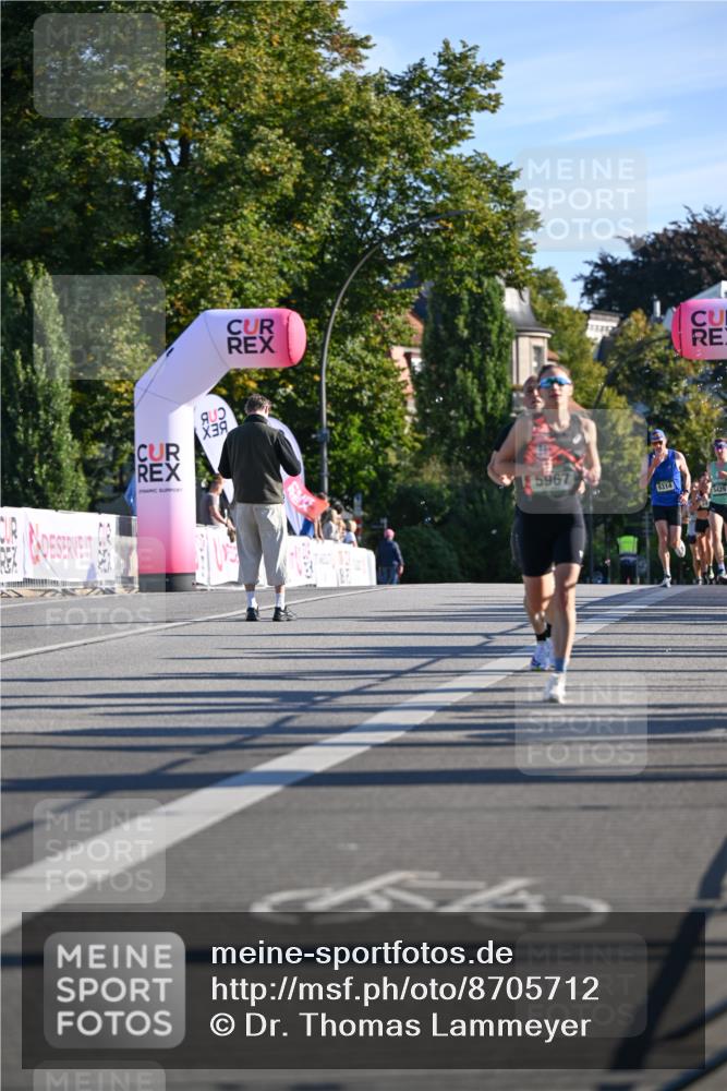 07.09.2025 - BARMER Alsterlauf Dr. Thomas Lammeyer http://msf.ph/oto/8705712 07.09.2025 09:21:43 Laufen 5967, 54, 8314, 5429 meine-sportfotos.de