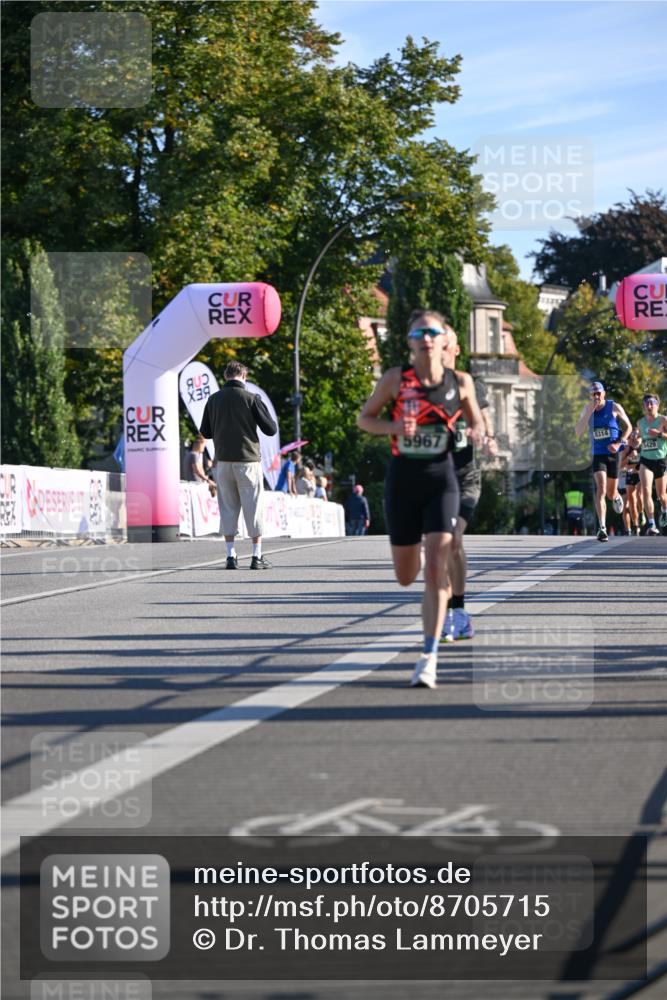 07.09.2025 - BARMER Alsterlauf Dr. Thomas Lammeyer http://msf.ph/oto/8705715 07.09.2025 09:21:44 Laufen 5967, 8314, 5429 meine-sportfotos.de