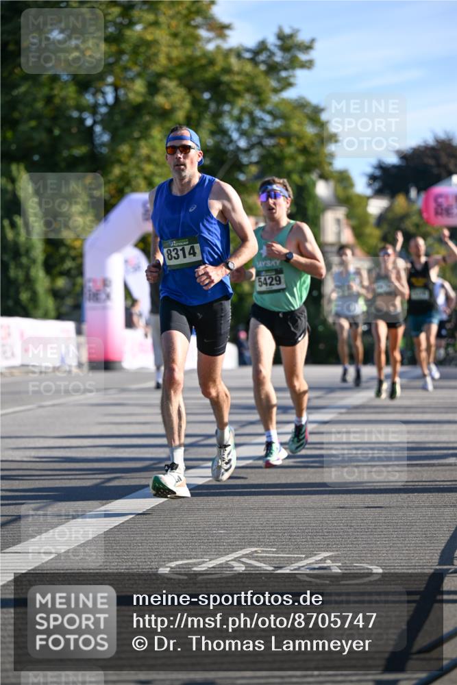 07.09.2025 - BARMER Alsterlauf Dr. Thomas Lammeyer http://msf.ph/oto/8705747 07.09.2025 09:21:50 Laufen 8314, 5429 meine-sportfotos.de