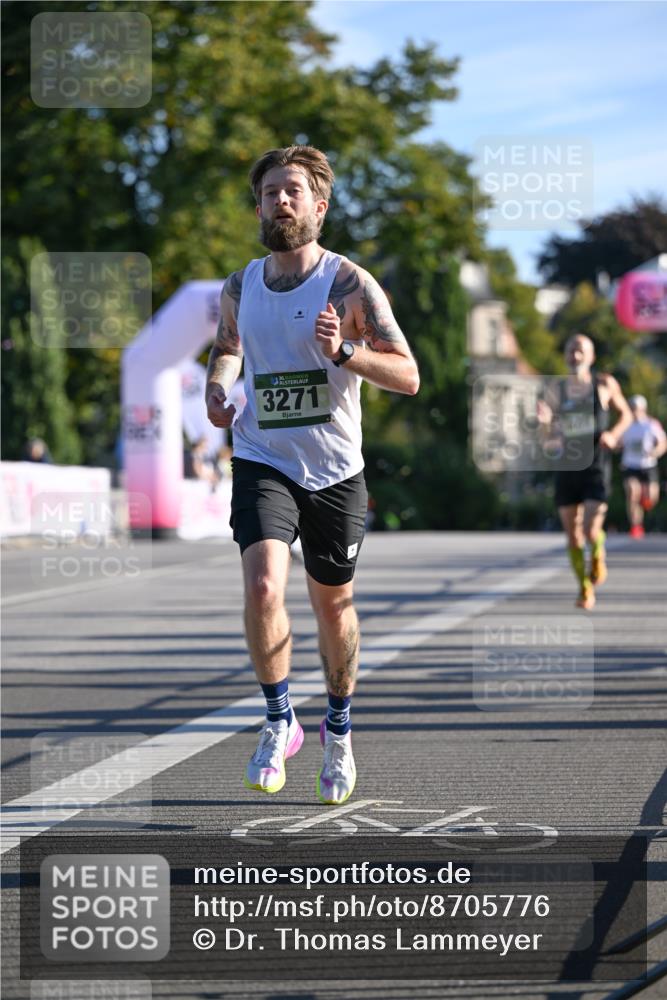 07.09.2025 - BARMER Alsterlauf Dr. Thomas Lammeyer http://msf.ph/oto/8705776 07.09.2025 09:21:55 Laufen 3271 meine-sportfotos.de