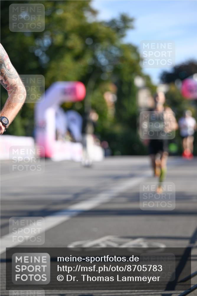 07.09.2025 - BARMER Alsterlauf Dr. Thomas Lammeyer http://msf.ph/oto/8705783 07.09.2025 09:21:56 Laufen  meine-sportfotos.de