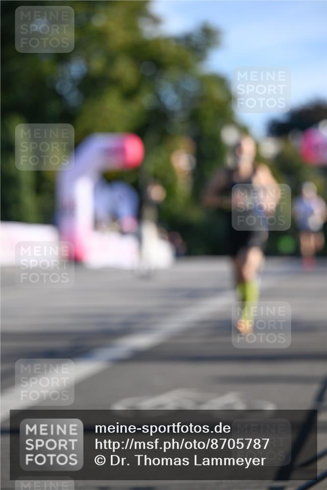 07.09.2025 - BARMER Alsterlauf Dr. Thomas Lammeyer http://msf.ph/oto/8705787 07.09.2025 09:21:56 Laufen  meine-sportfotos.de