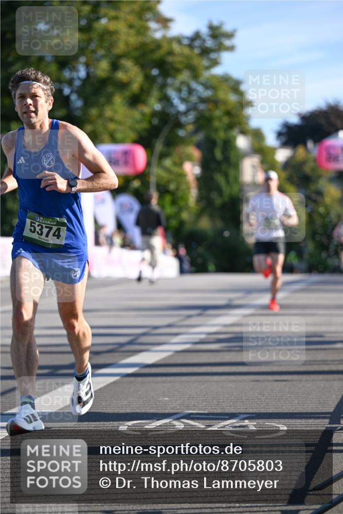 07.09.2025 - BARMER Alsterlauf Dr. Thomas Lammeyer http://msf.ph/oto/8705803 07.09.2025 09:22:00 Laufen 5374 meine-sportfotos.de