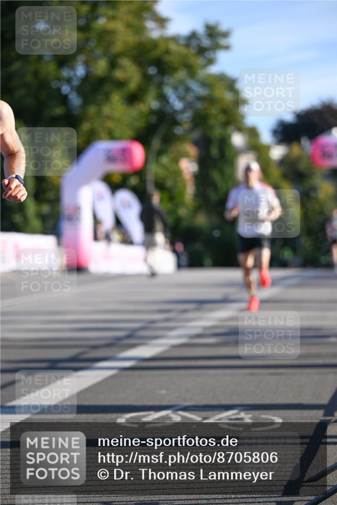 07.09.2025 - BARMER Alsterlauf Dr. Thomas Lammeyer http://msf.ph/oto/8705806 07.09.2025 09:22:00 Laufen  meine-sportfotos.de
