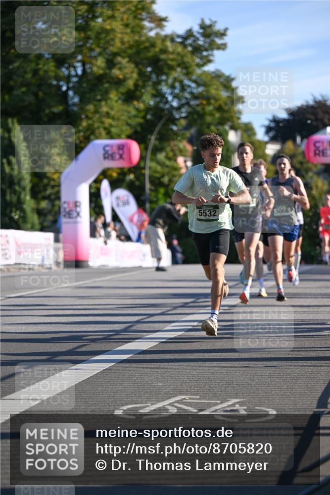 07.09.2025 - BARMER Alsterlauf Dr. Thomas Lammeyer http://msf.ph/oto/8705820 07.09.2025 09:22:06 Laufen 5532, 5068, 34 meine-sportfotos.de
