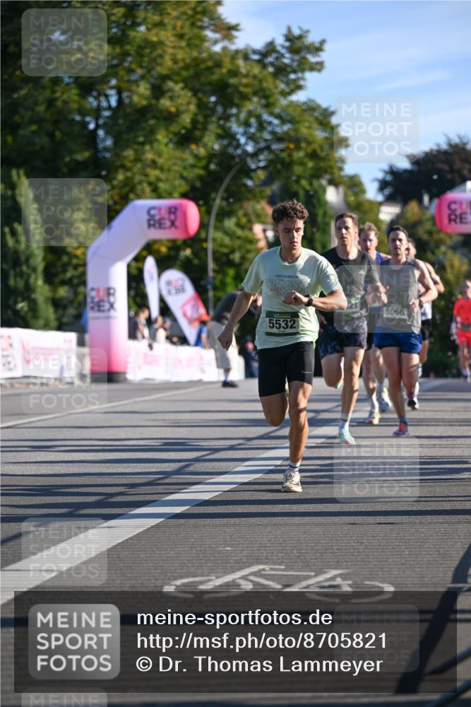 07.09.2025 - BARMER Alsterlauf Dr. Thomas Lammeyer http://msf.ph/oto/8705821 07.09.2025 09:22:06 Laufen 5532, 34, 5066 meine-sportfotos.de