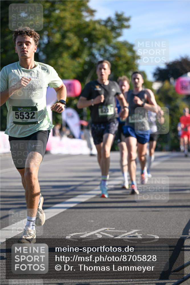 07.09.2025 - BARMER Alsterlauf Dr. Thomas Lammeyer http://msf.ph/oto/8705828 07.09.2025 09:22:07 Laufen 36, 5532 meine-sportfotos.de