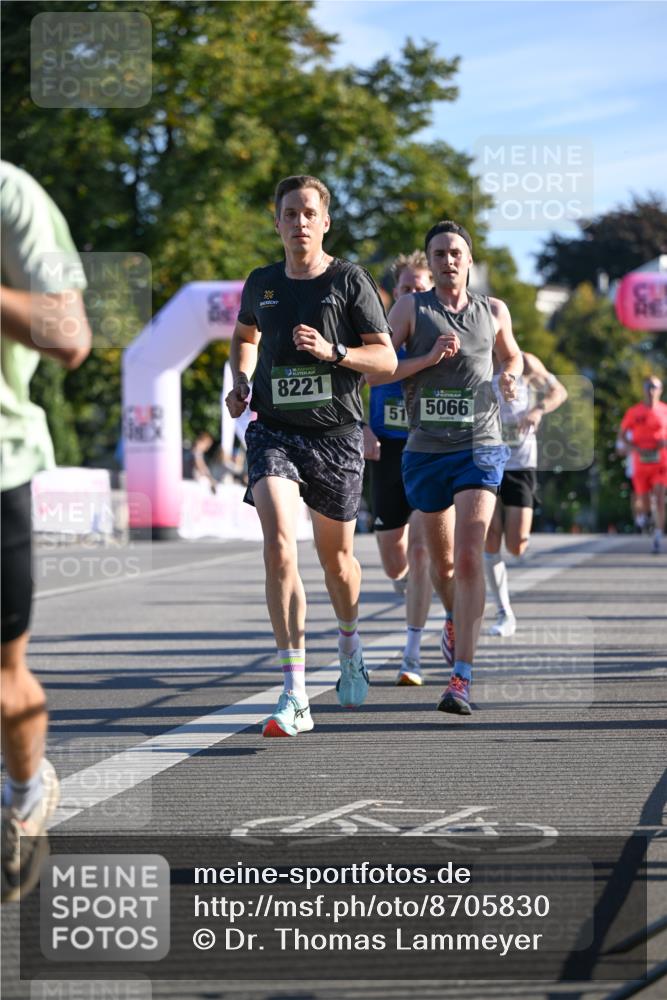 07.09.2025 - BARMER Alsterlauf Dr. Thomas Lammeyer http://msf.ph/oto/8705830 07.09.2025 09:22:08 Laufen 8221, 51, 5066 meine-sportfotos.de