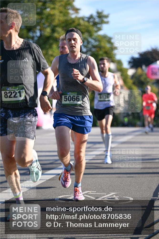 07.09.2025 - BARMER Alsterlauf Dr. Thomas Lammeyer http://msf.ph/oto/8705836 07.09.2025 09:22:09 Laufen 8221, 36, 5066 meine-sportfotos.de