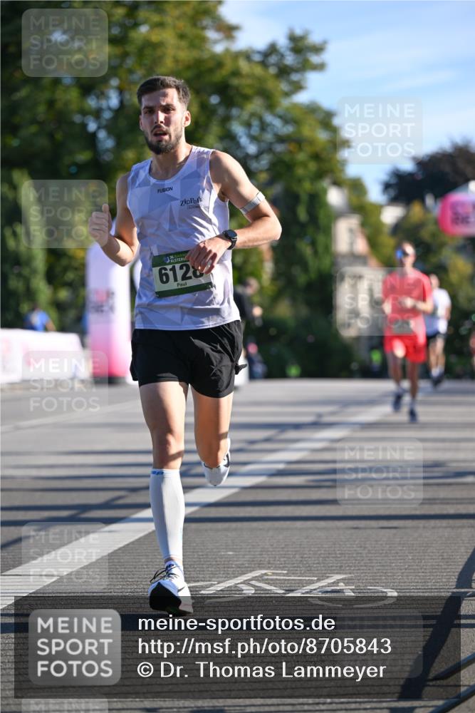 07.09.2025 - BARMER Alsterlauf Dr. Thomas Lammeyer http://msf.ph/oto/8705843 07.09.2025 09:22:10 Laufen 36, 6128 meine-sportfotos.de